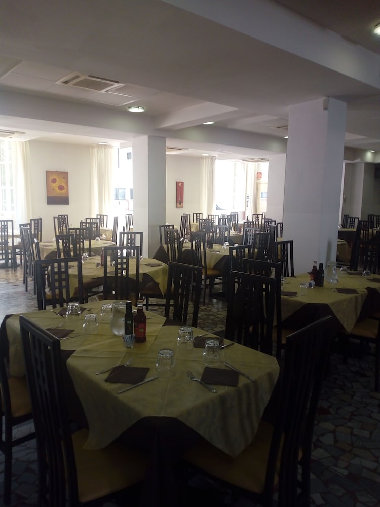

Roma - Forte dei Marmi - Sacro Cuore Hotel