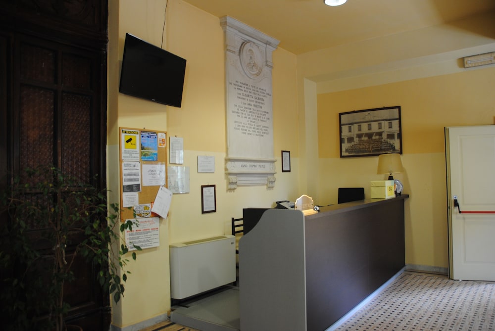 

Napoli - Forte dei Marmi - Sacro Cuore Hotel