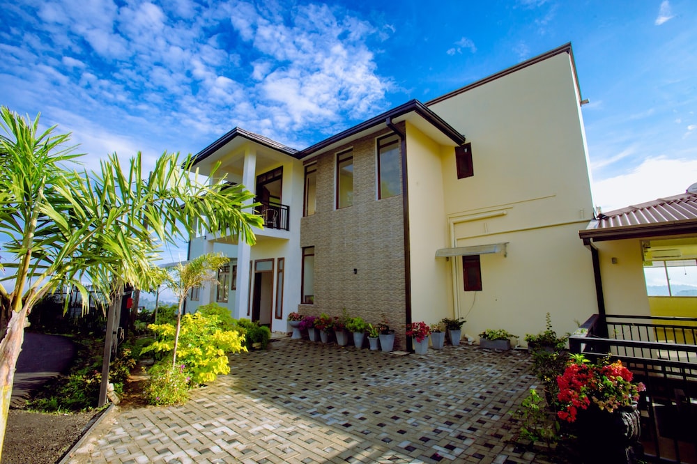 

Milano - Kandy - Hill Paradise Hanthana