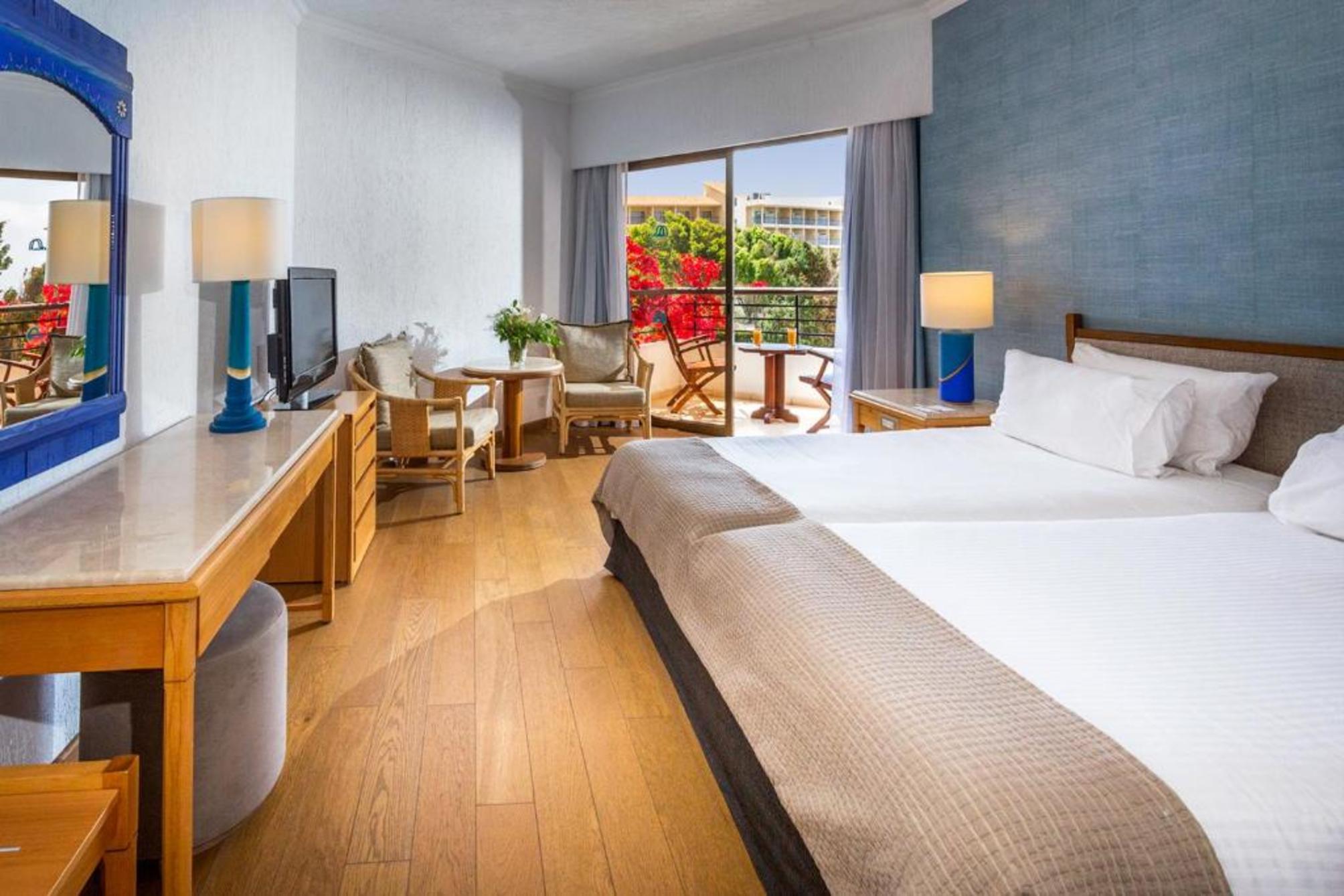 

Milano - Pegeia - Coral Beach Hotel & Resort