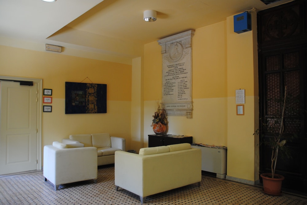 

Catania - Forte dei Marmi - Sacro Cuore Hotel