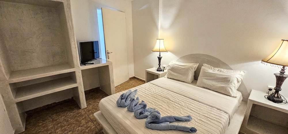 

Venezia - Perivolos - Pleasure Beachside Studios