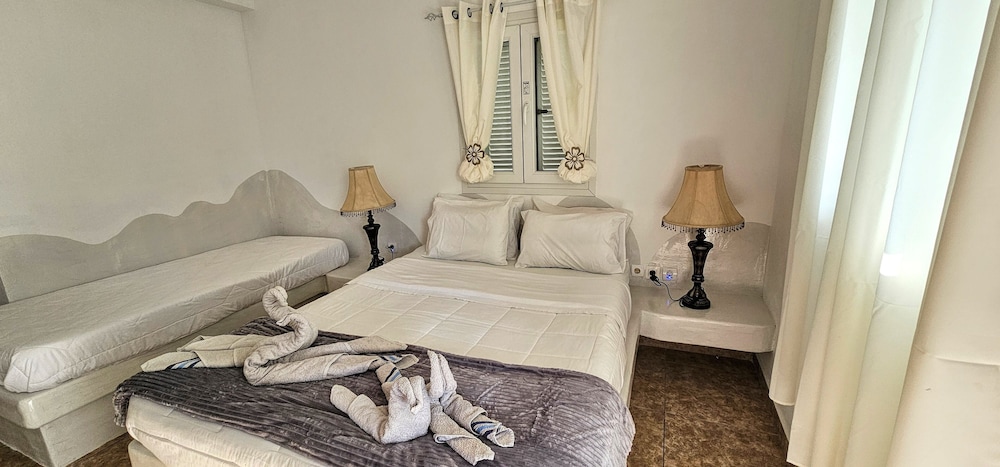 

Palermo - Santorini, Isole Greche - Pleasure Beachside Studios