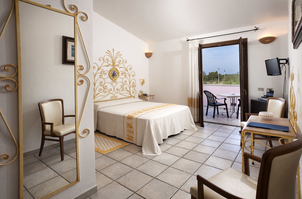 

Napoli - San Pantaleo - Hotel Airone