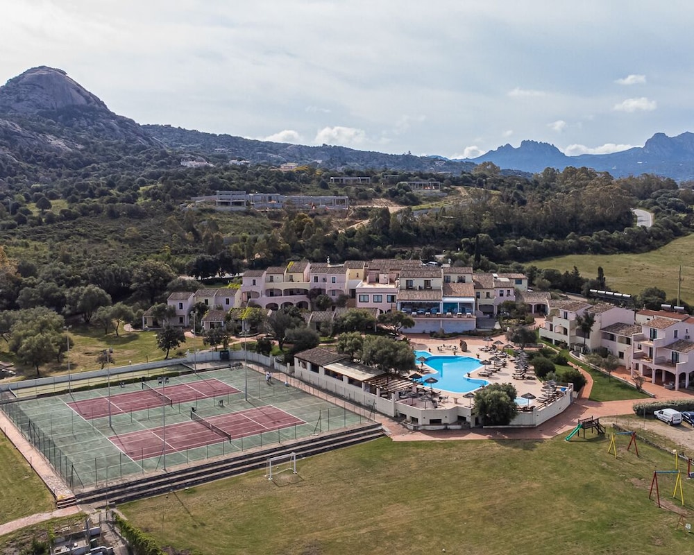 

Napoli - Porto Cervo - Hotel Airone