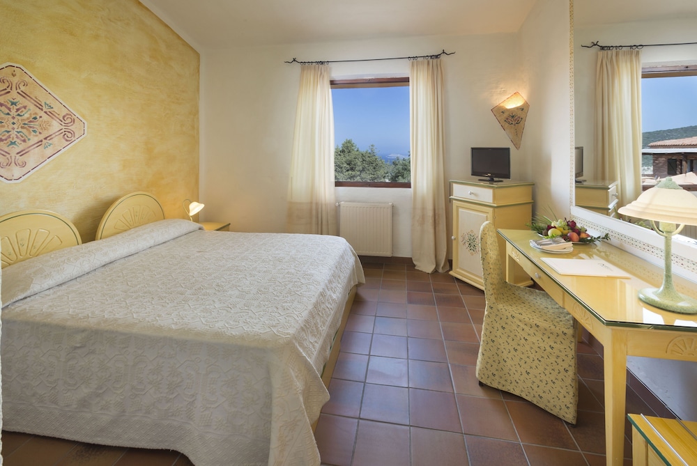 

Bologna - Golfo Aranci - Hotel Rocce Sarde