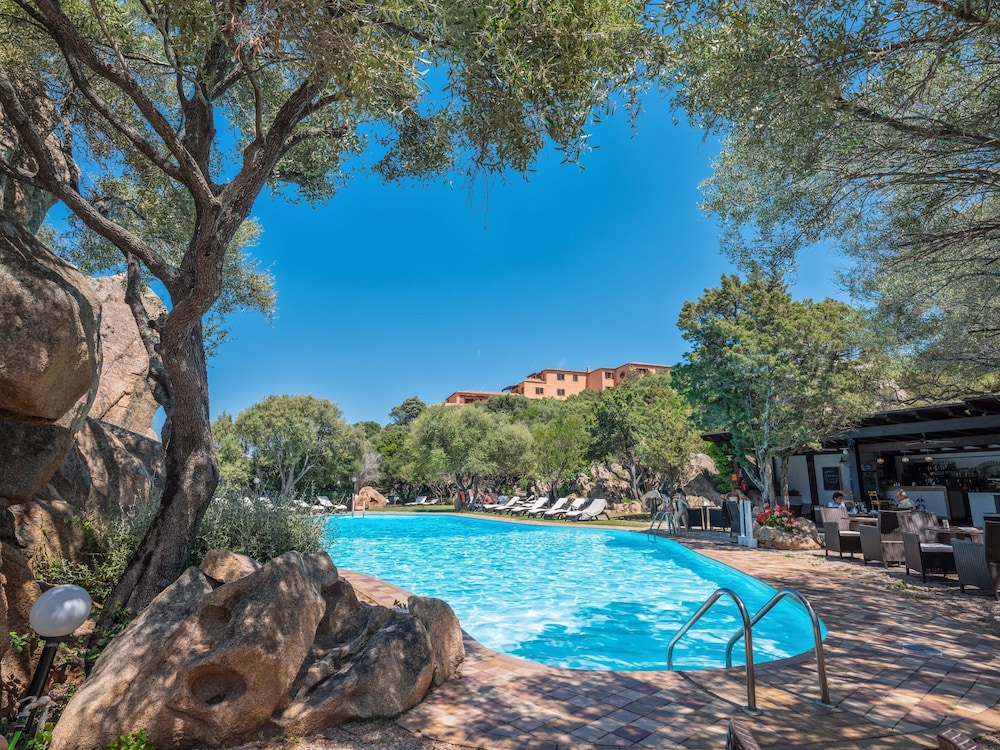 

Palermo - Golfo Aranci - Hotel Rocce Sarde