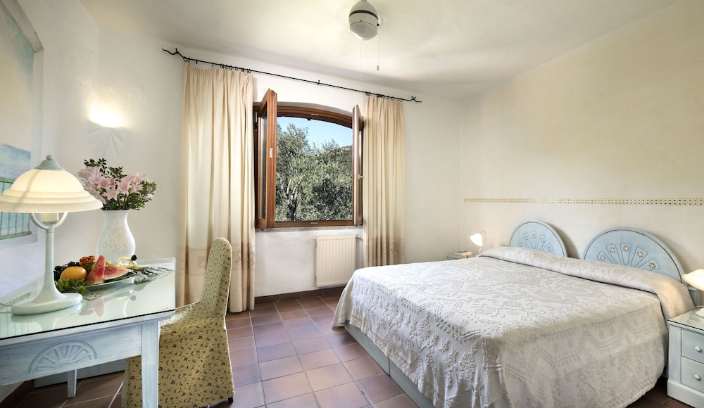 

Ancona - Cannigione - Hotel Rocce Sarde