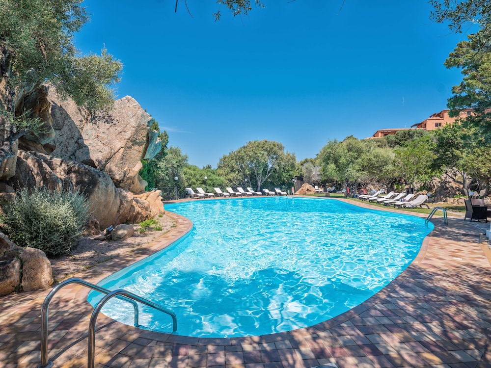 

Milano - Golfo Aranci - Hotel Rocce Sarde