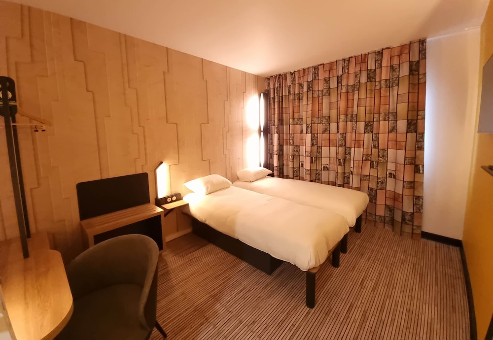 

Roma - Villeneuve-Loubet - B&B HOTEL Nice Stade Riviera