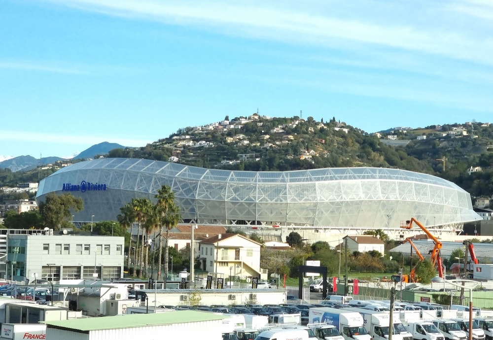 

Napoli - Villeneuve-Loubet - B&B HOTEL Nice Stade Riviera