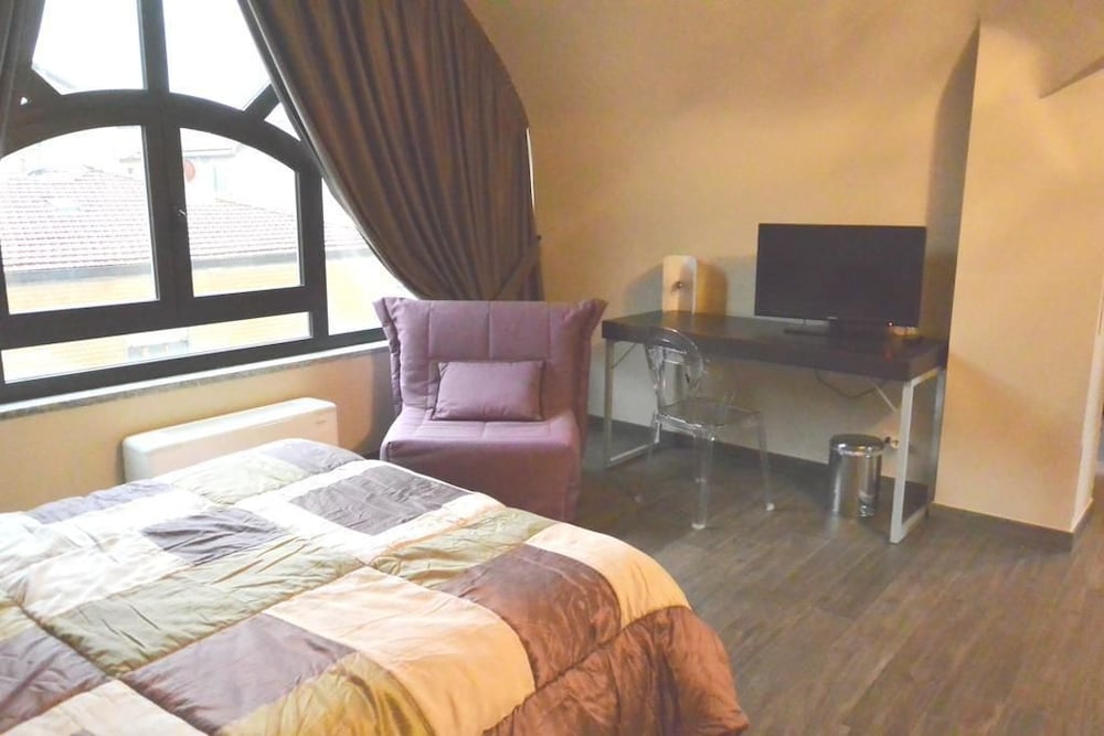 

Catania - Rivoli - Hotel Balbo