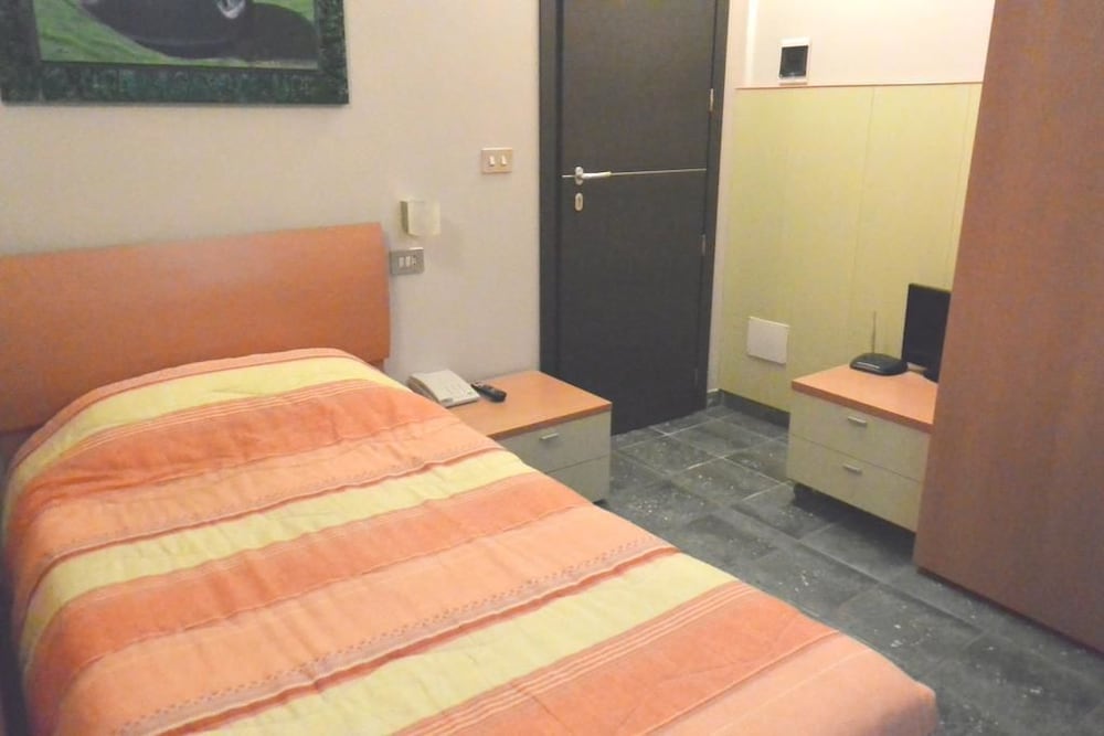 

Catania - Rivoli - Hotel Balbo