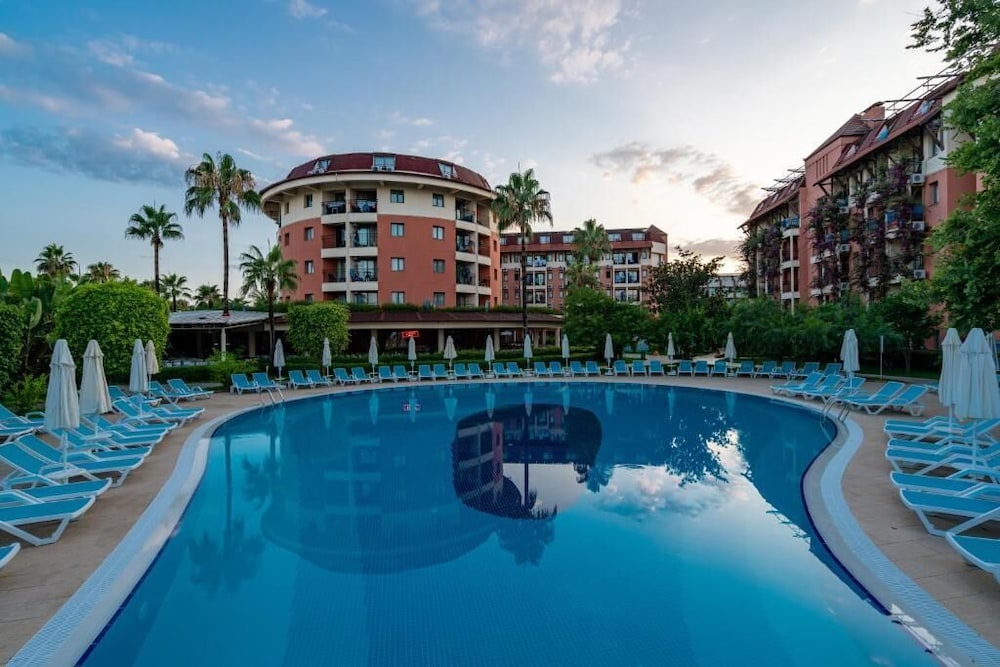 

Milano - Avsallar - Palmeras Beach Hotel Ultra All Inclusive