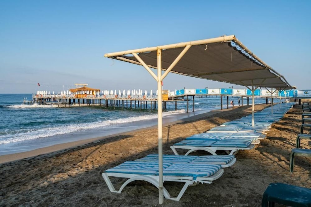 

Roma - Avsallar - Palmeras Beach Hotel Ultra All Inclusive