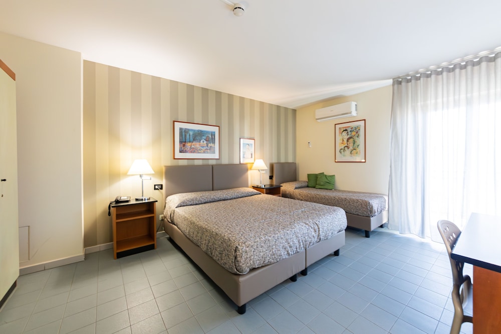 

Cagliari - Palermo - Albergo Athenaeum