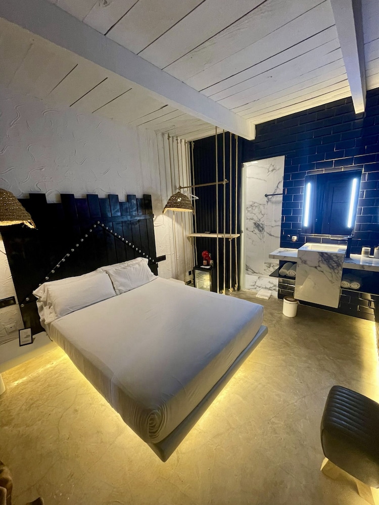 

Firenze - San José de Sa Talaia - PAIISE Hotels