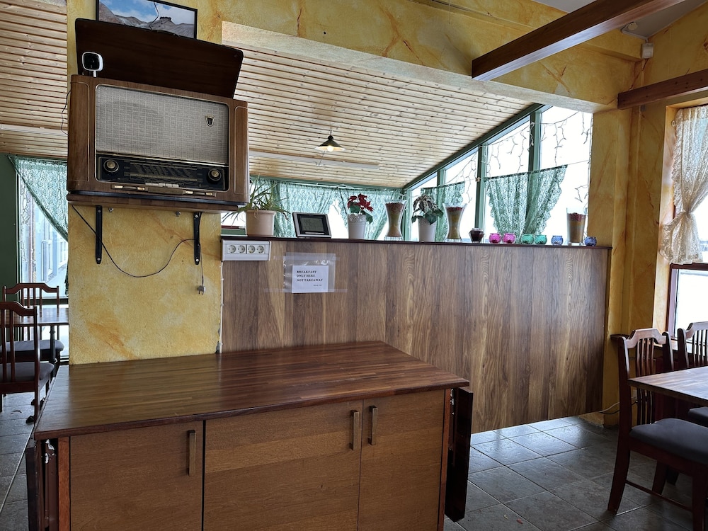 

Roma - Hella - Kanslarinn Hostel