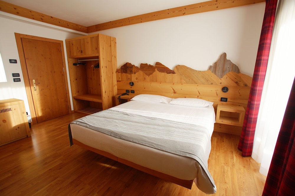

Napoli - Cortina d'Ampezzo - Hotel Des Alpes