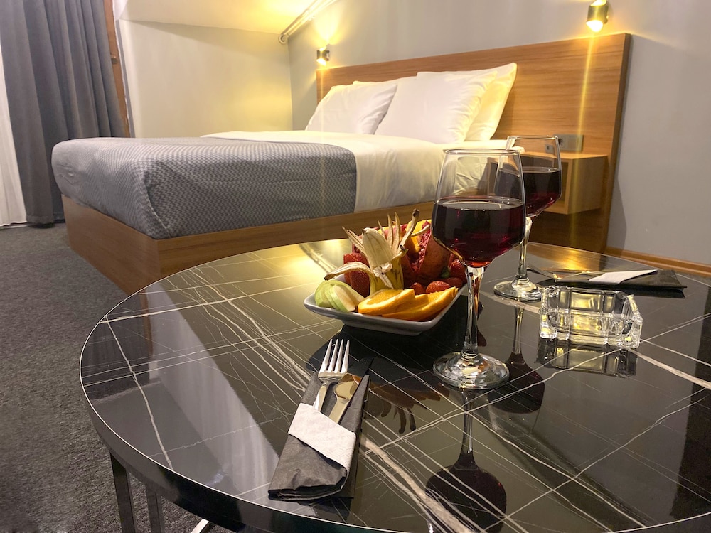 

Napoli - Büyükçekmece - Rosse Hotel