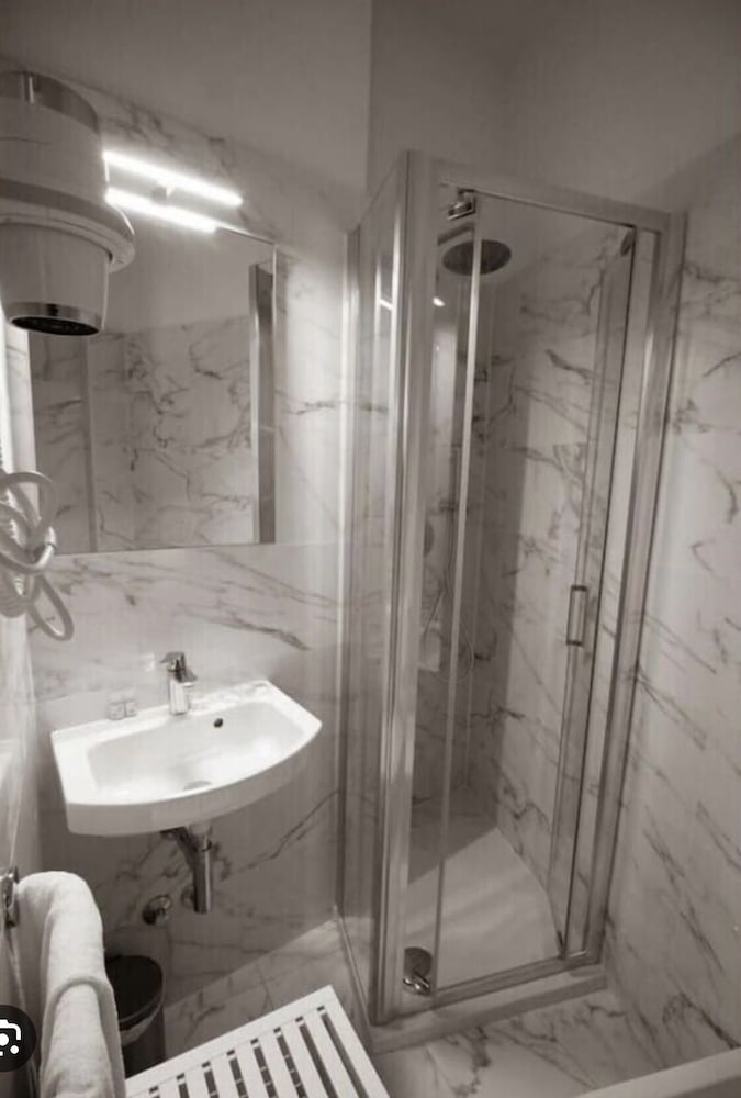 

Milano - Lido di Savio - Hotel Caraibi