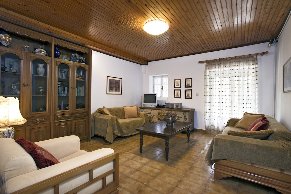 

Pisa - Ksamil - Villa Bacchus