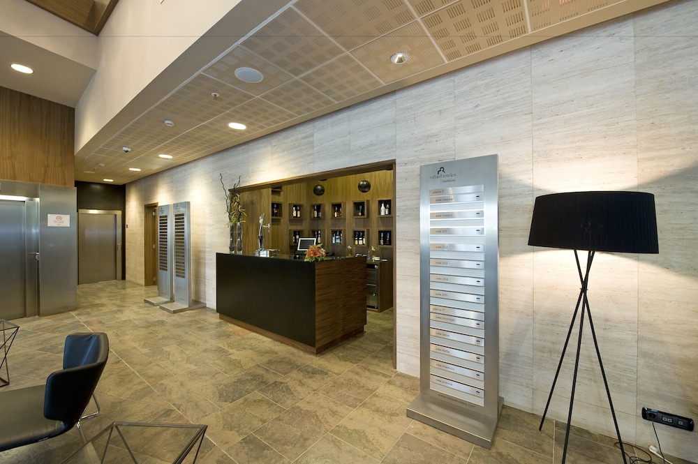 

Catania - Badalona - Hotel Badalona Tower