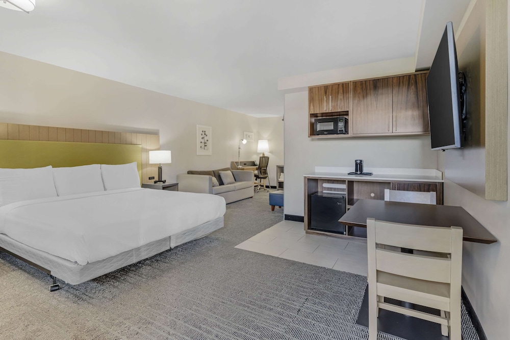 

Roma - American Canyon - Country Inn & Suites by Radisson, Vallejo Napa Valley, CA