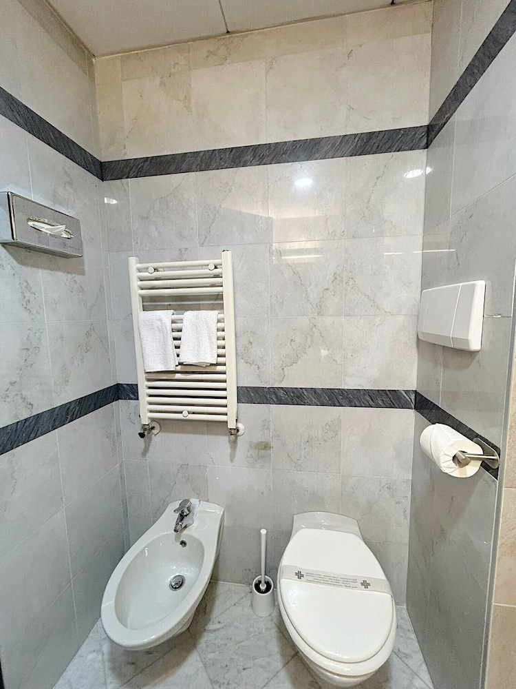 

Brindisi - Cesano Boscone - iH Hotels Milano Blu Visconti