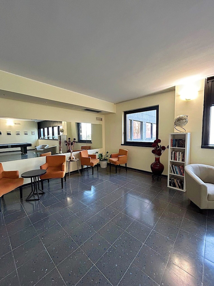 

Catania - Milano - iH Hotels Milano Blu Visconti