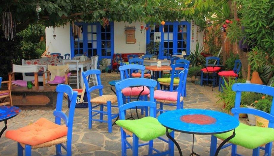 

Bari - Agios Nikolaos, Creta - Aristea Hotel