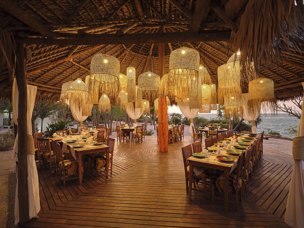 

Bologna - Madagascar, Oceano Indiano - Antsanitia Resort