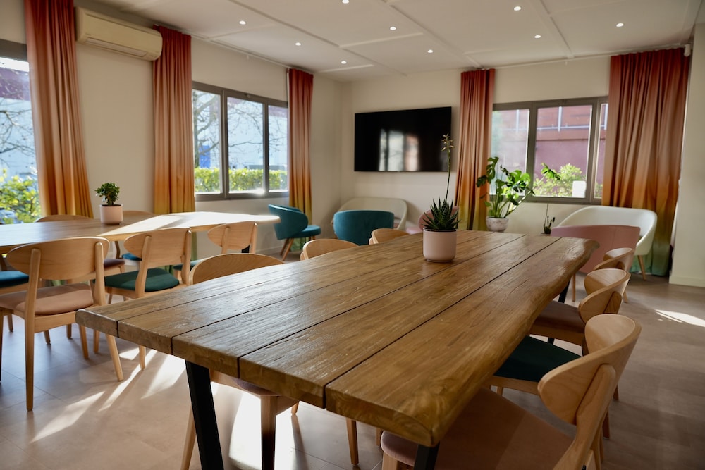 

Milano - Anglet - Sure Hotel by Best Western Biarritz Aeroport