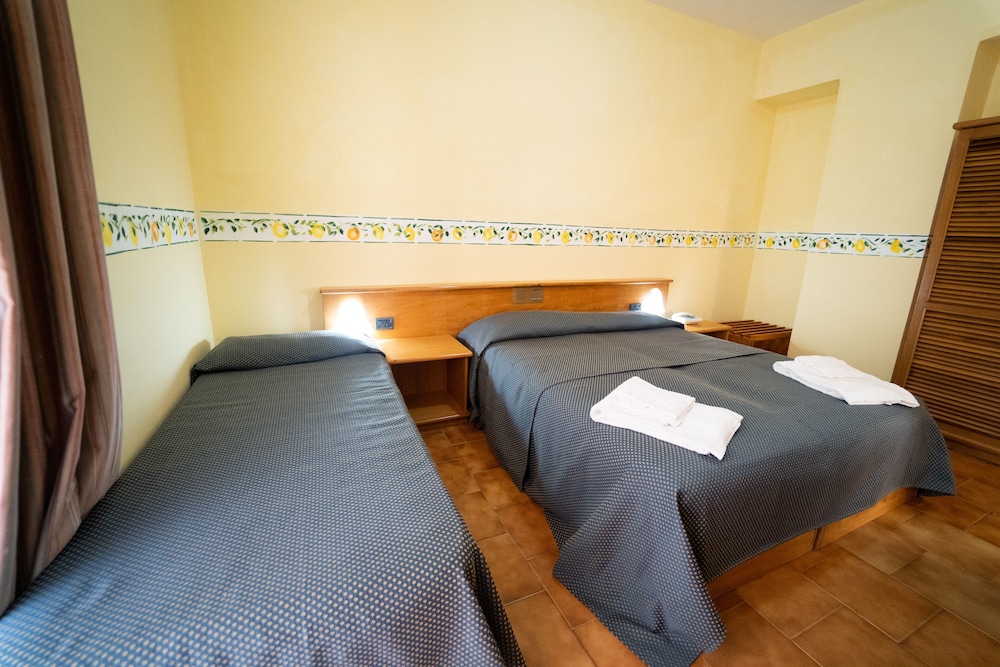 

Roma - Giardini Naxos - Hotel San Pietro