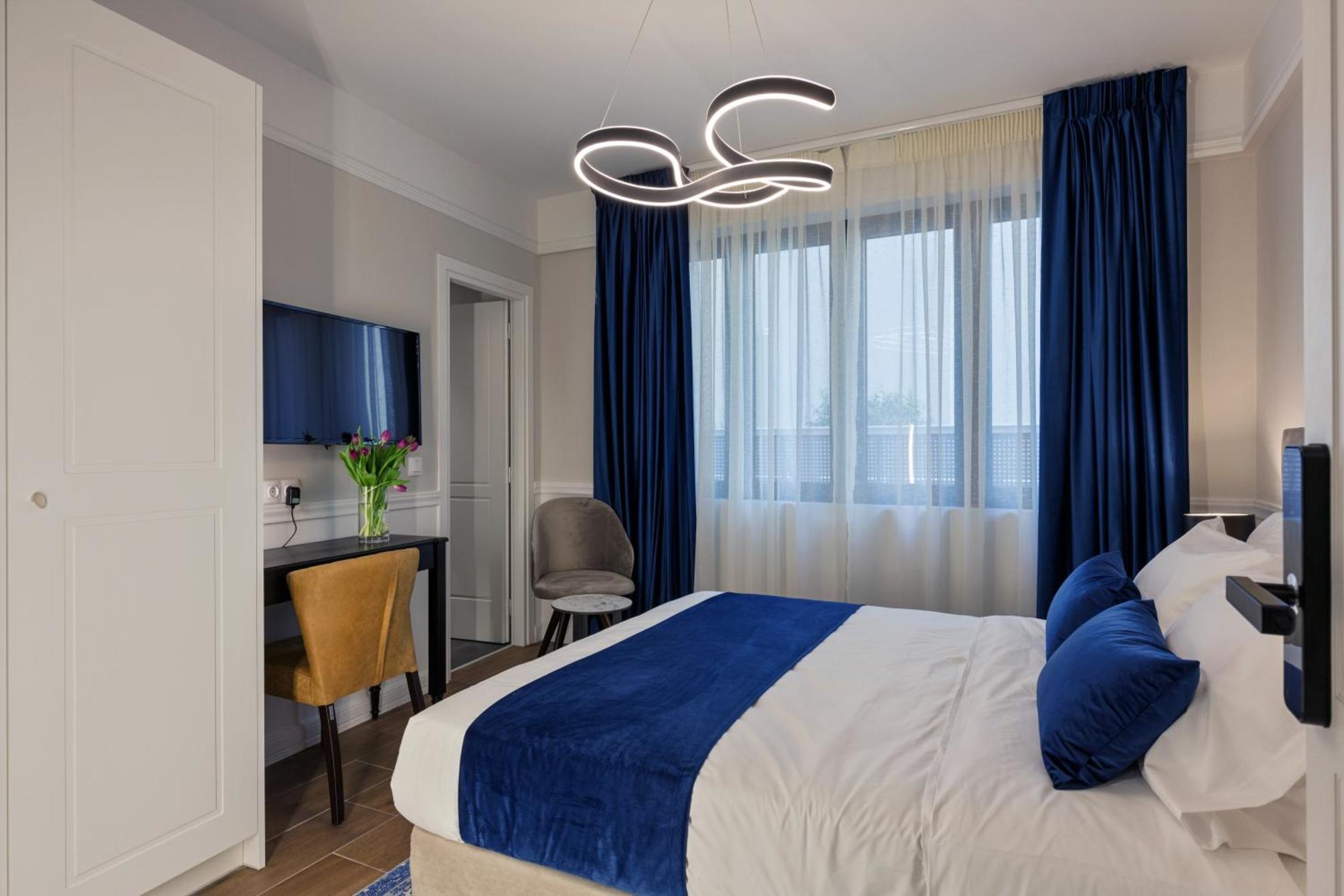 

Firenze - Pireo - Classic Hotel by Athens Prime Hotels