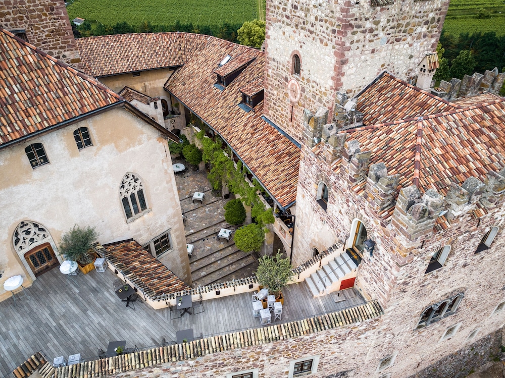

Olbia - Fondo - Schloss Freudenstein
