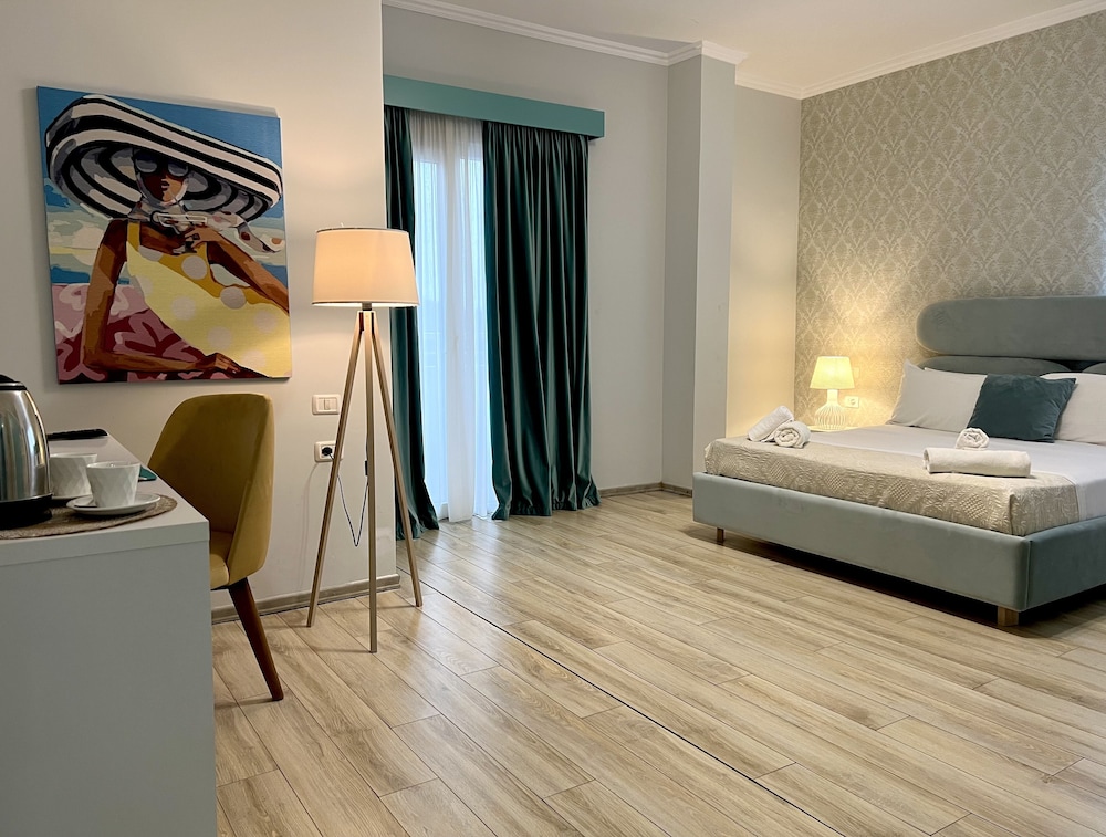

Napoli - Durrës - Marbella Beach Hotel