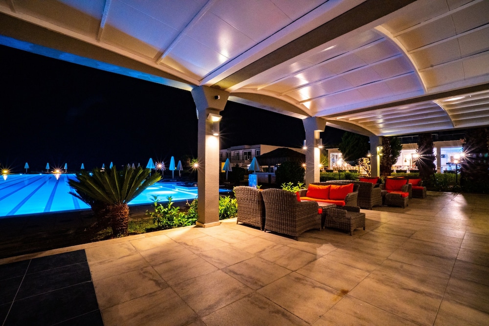 

Milano - Menderes - Karya Family Resort Hotel All Inclusive