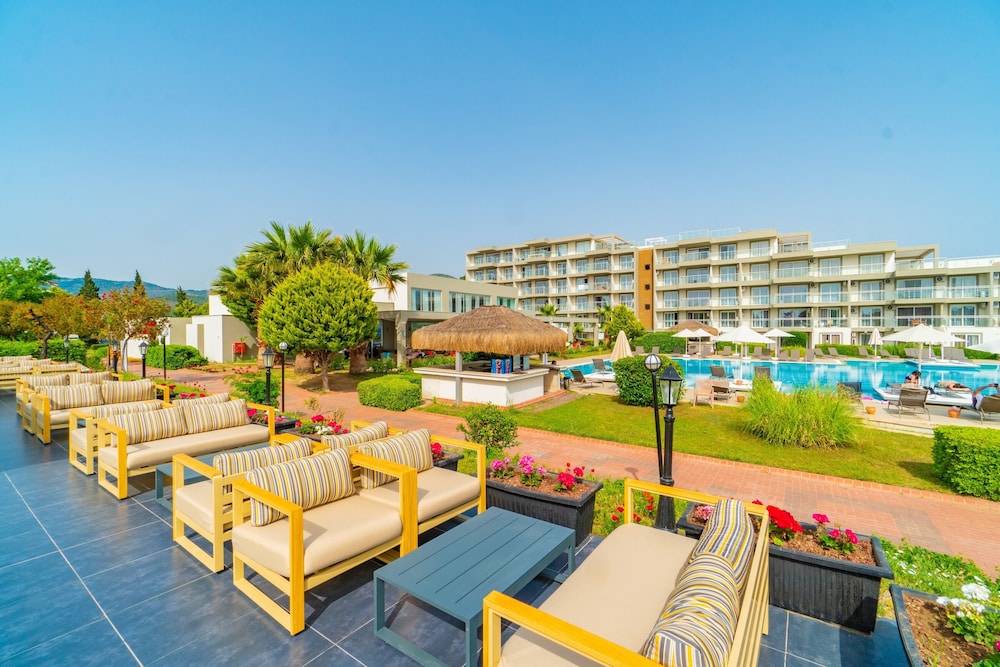 

Milano - Menderes - Karya Family Resort Hotel All Inclusive