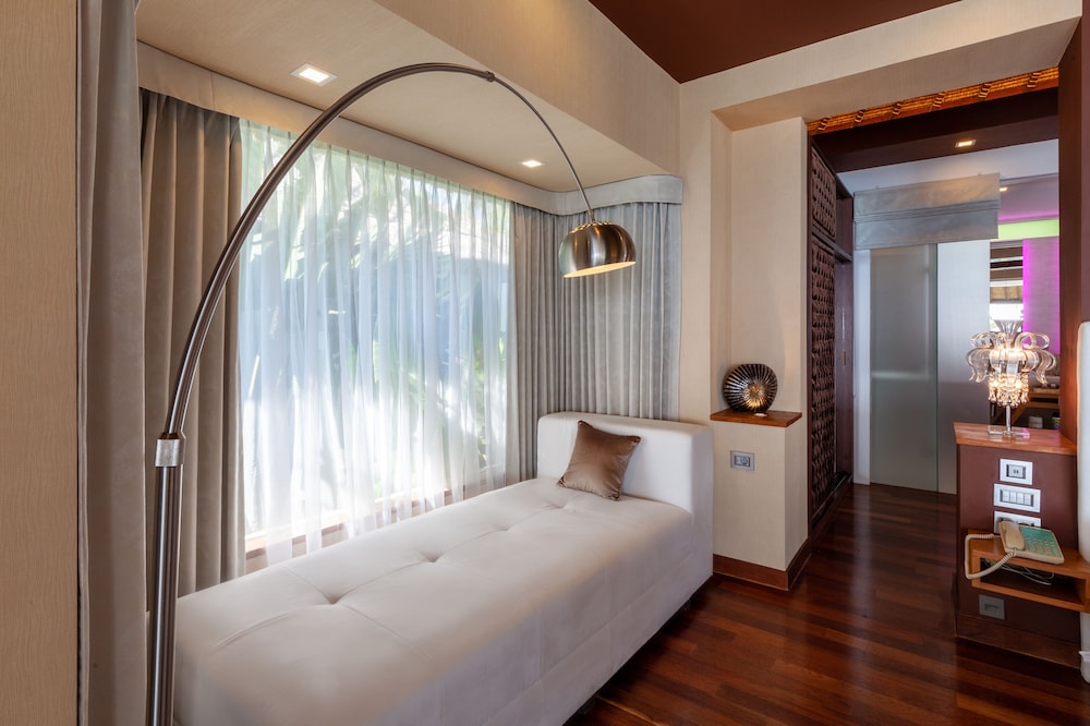 

Venezia - Senggigi - Seven Secrets by Hanging Gardens