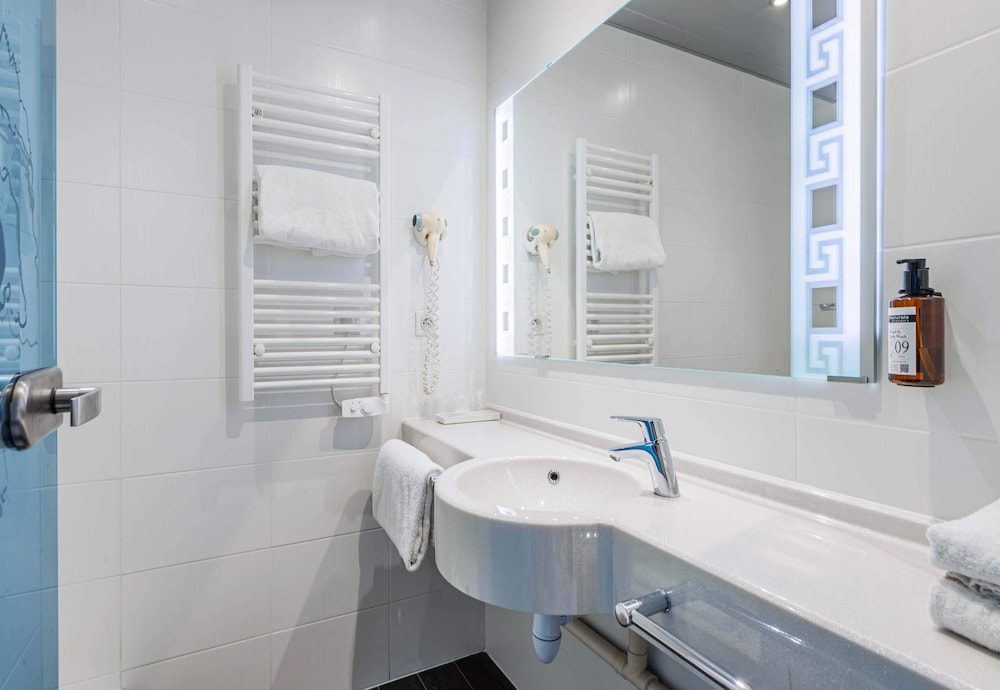 

Lamezia Terme - Horbourg-Wihr - B&B HOTEL Colmar Liberté 4 étoiles
