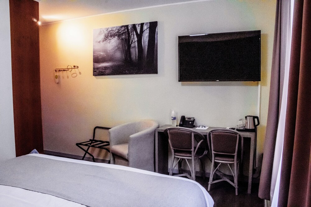 

Bologna - Houffalize - Hotel des Postes