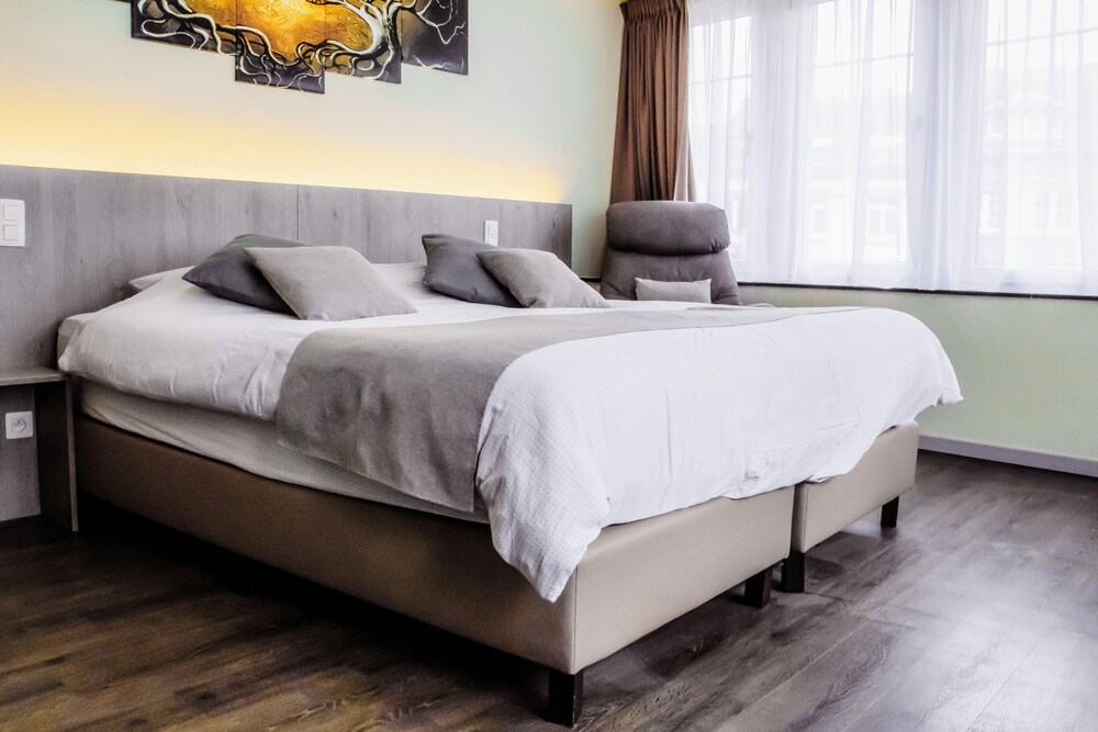 

Milano - Houffalize - Hotel des Postes