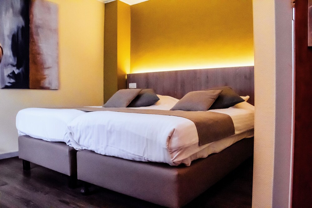 

Milano - Houffalize - Hotel des Postes