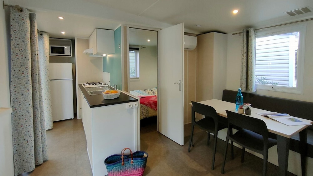 

Bari - Hyeres - Camping La Bergerie