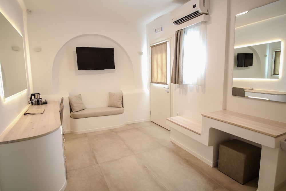 

Napoli - Ios - Kritikakis Village Hotel