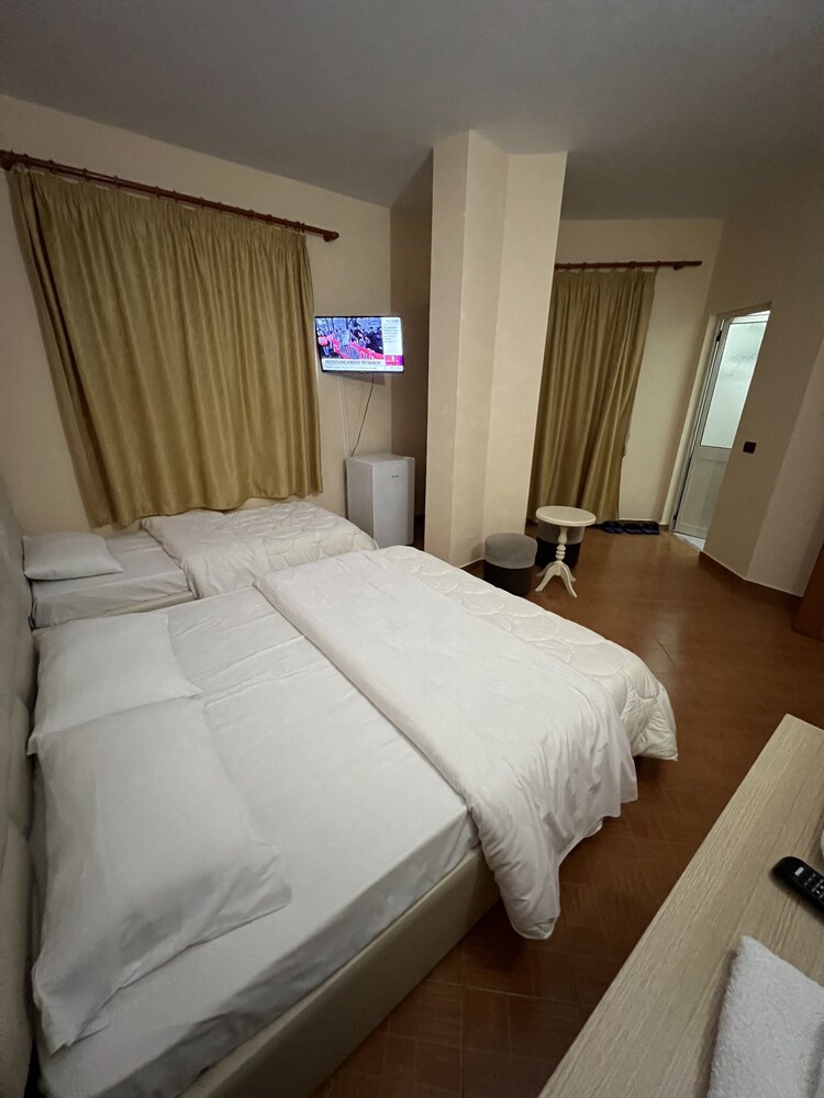 

Roma - Durrës - Hotel Gega
