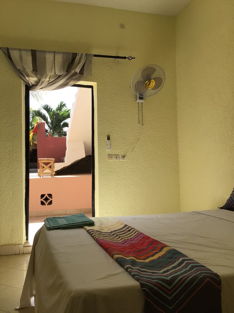 

Milano - Dakar, Senegal - Black And White Hôtel