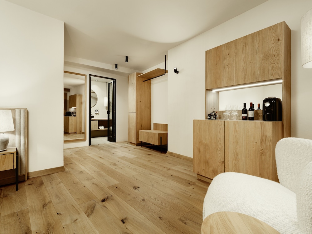 

Bari - Luson - ADLER Historic Guesthouse