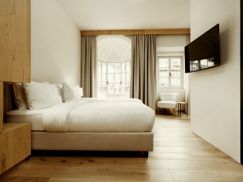 

Bari - Luson - ADLER Historic Guesthouse